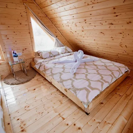 Brvnare Madera Banja 펜션 *